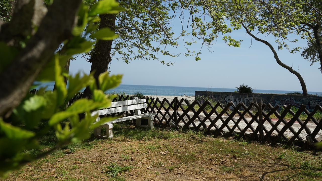 Hotel Morfeas Platamon Exterior foto